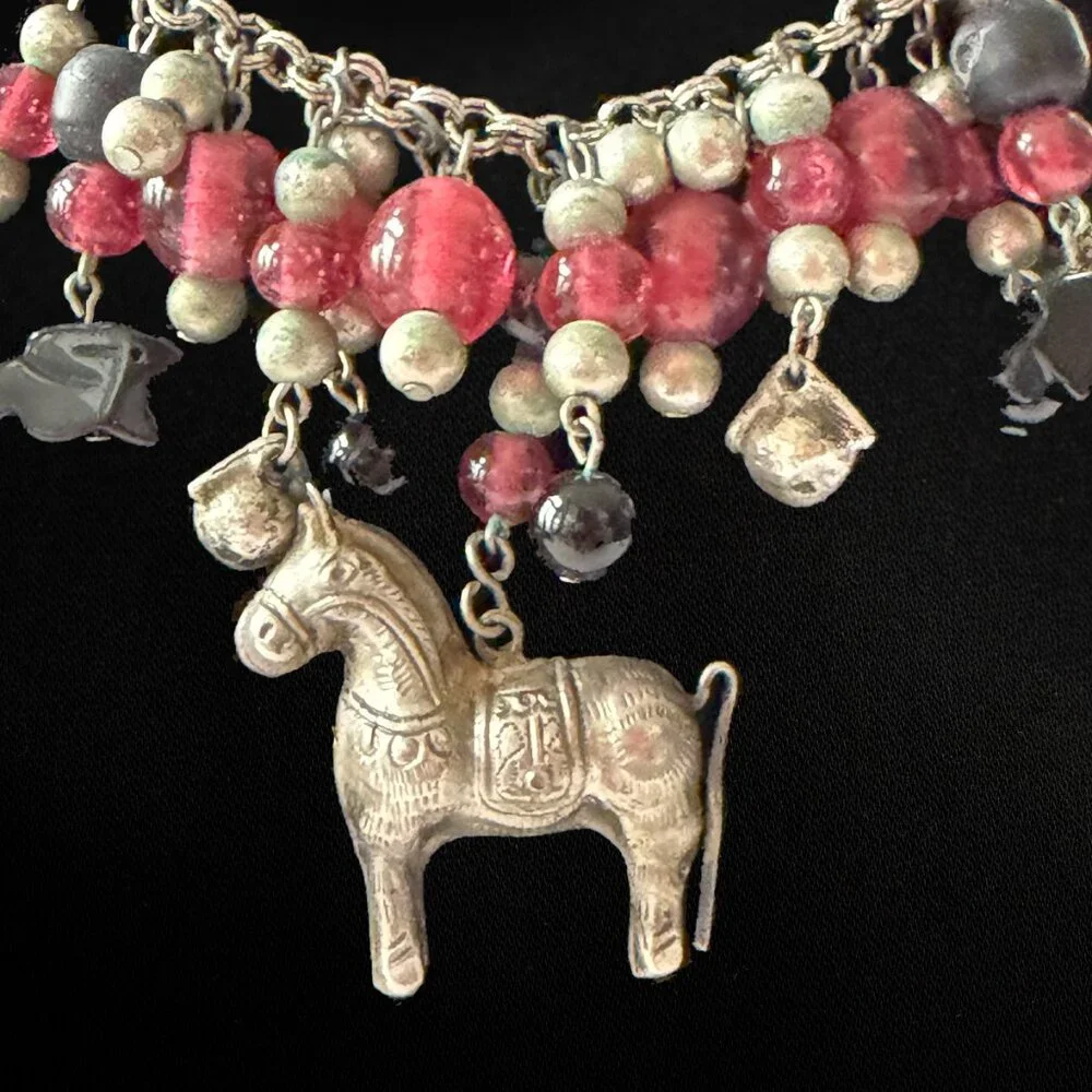 Roxsann (Eklund) Vintage Pink Black Beaded Horse Charm Necklace - Picture 2 of 6